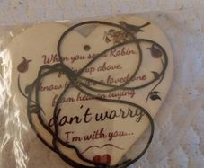 Bnwt Robin wooden heart
