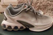 Nike size 4 perfect immaculate were 120