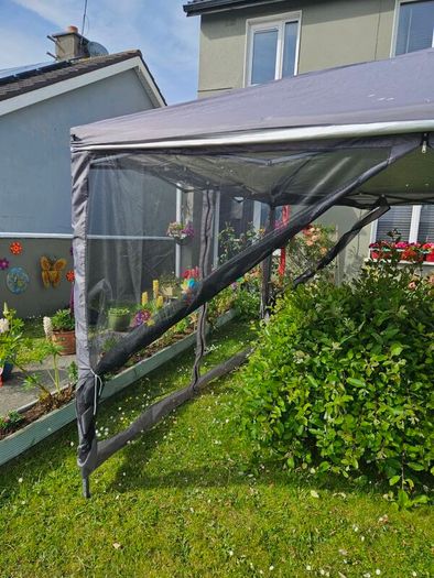 pop up gazebo
