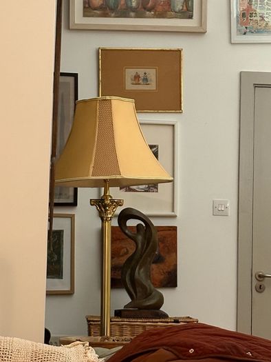 VINTAGE Brass Corinthian Column Stand Floor lamp with Shade