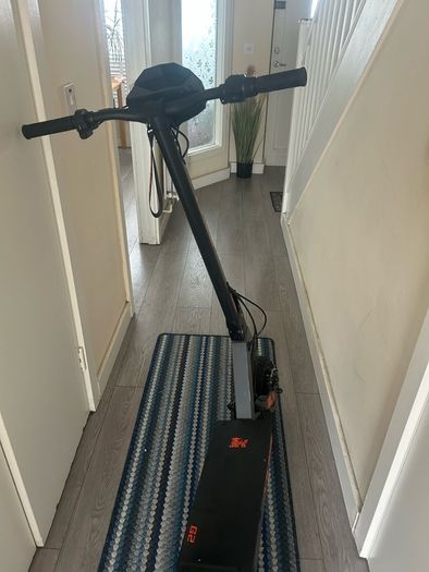 Kugo g2 electric scooter