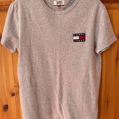 Tommy Hilfiger Tommy Jeans Grey T-shirt. Labelled Size Xtra Small. (more A Small Adult)  Great Quality & Weighty. Excellent Condition.
