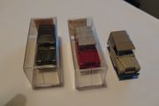 3 Land Rover model cars