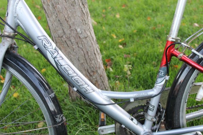 Raleigh Airlite Ladies City Bike 28 Inch Shimano Gears Rear Rack