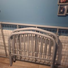 Single bed base