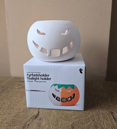 Pumpkin tea light