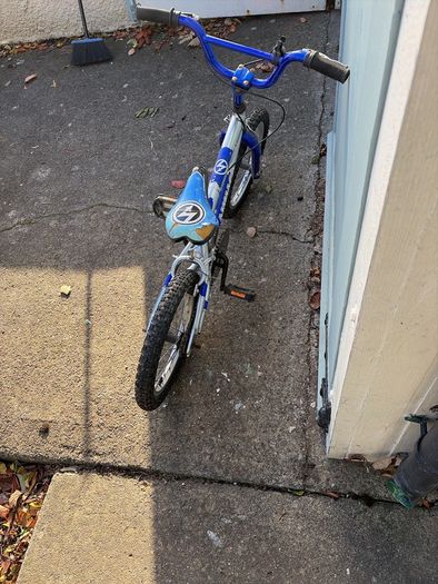 Kids bike