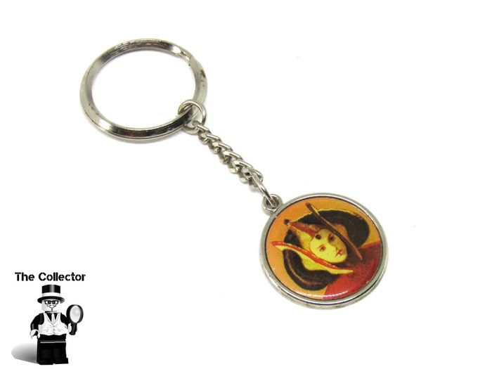 Vintage Star Wars metal key chain
