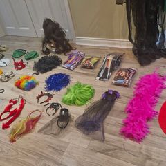 Masks And Wigs 1 euro for pm purposes