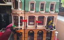 LEGO Icons #10297 Boutique Hotel