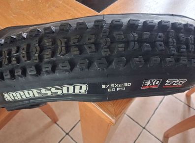 Maxxis Aggressor 27.5x2.30" TR EXO Dual 60 folding Tire