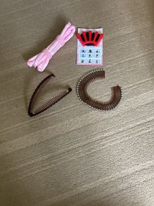 4 x hair accessories