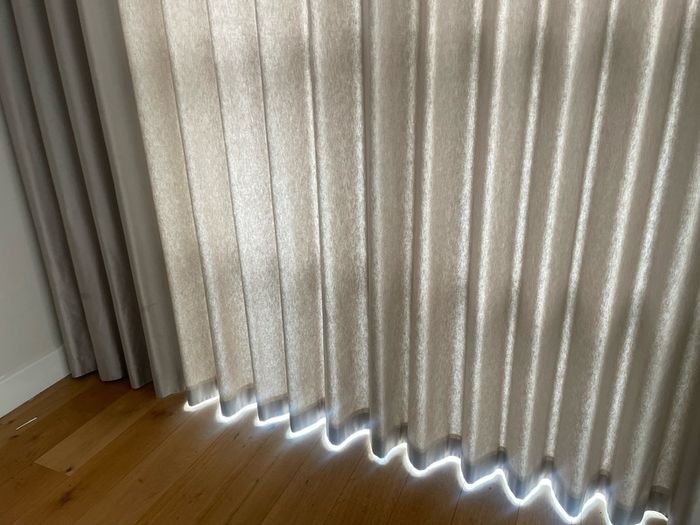 Wave fold curtain and slim line ceiling track