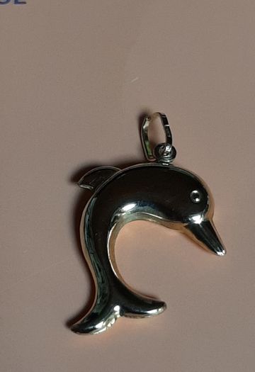 New 9ct gold charm/Pendant Dolphin new