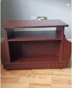 Free TV stand