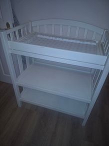 Baby changing unit