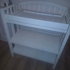 Baby changing unit