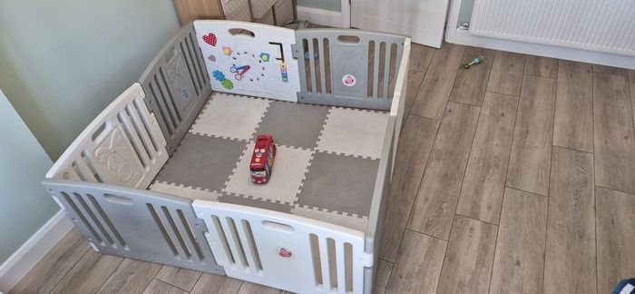 Playpen