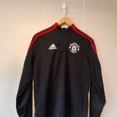 Manchester United Training Top Track Top .Quarter Zip. Official Adidas Youths Age 13 To 14 Years. Collect In Dublin Or Receive Via Post.