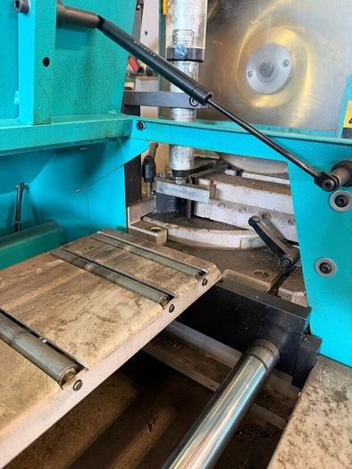 Reduced Price - Automatic Cnc Vertical Saw
