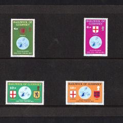 1975 Guernsey Christmas Commemorative Stamps Presentation Pack