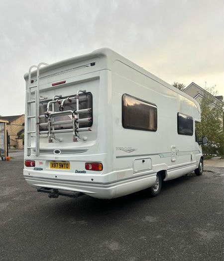 NI 6-Berth 2.8 2000 Fiat Ducato Bessacarr