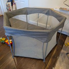 Playpen