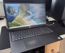 Dell Vostro 5590