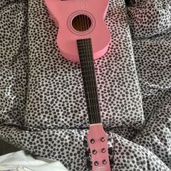 Classical Guitar Pink 75cm