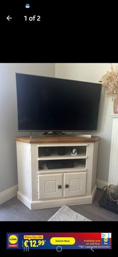 Corner TV Unit