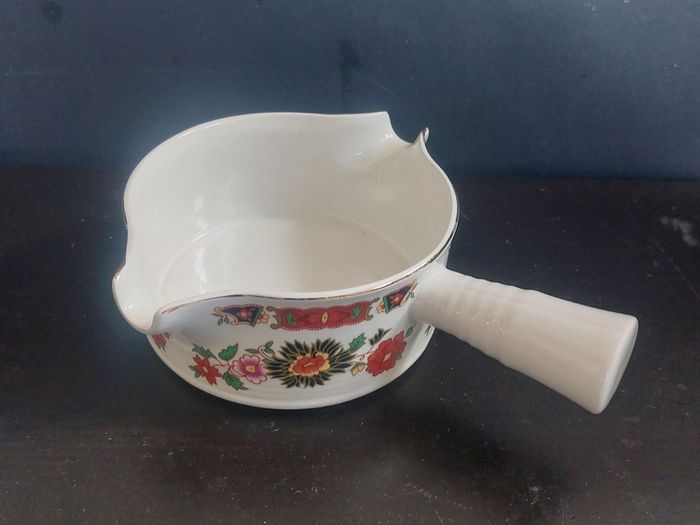 Fabulous Arklow Studio Kraft Single Handled Double Spouted Sauce Boat in the Chinese Peony Pattern