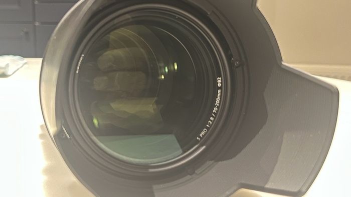 Panasonic Lumix S Pro 70-200 2.8 OIS lens