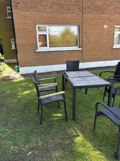 Six chairs on table 120