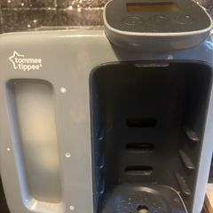 Bottle maker