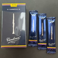 Vandoren Traditional Bb Clarinet Reeds 1 1/2 (3 Reeds)
