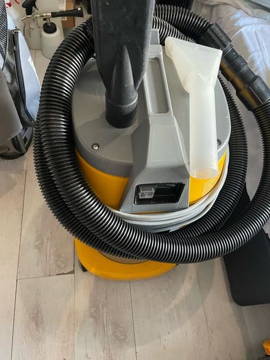 Ghibli AS 27 P Wet & Dry Vacuum Cleaner  Powerful Professional Vac