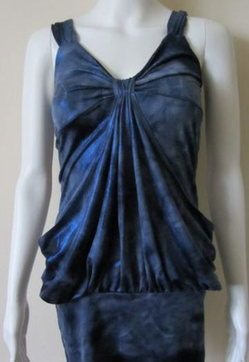 "Evita" navy blue shimmering  top