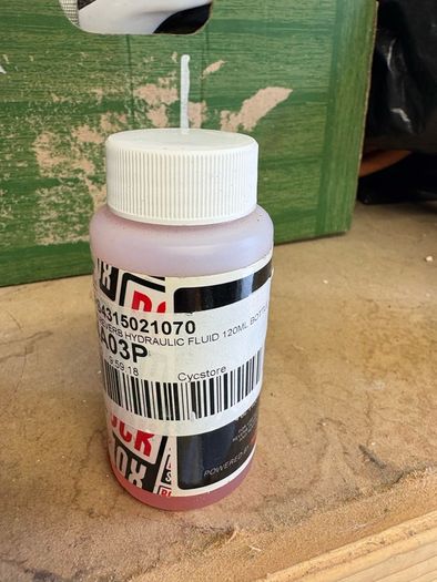 RockShox oil