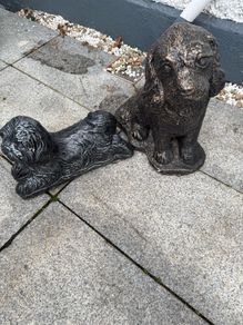 garden Knomes soild concrete.