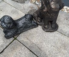 garden Knomes soild concrete.