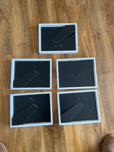 5 photo frames