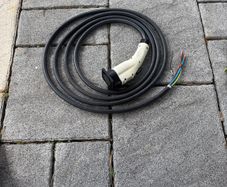 Type 1 EV Charging Cable (J1772), 5m with Holster, Tethered