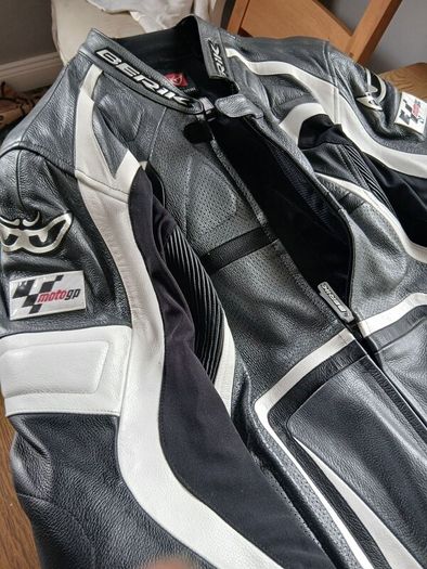 Motorcycle Leathers ( one piece Race)