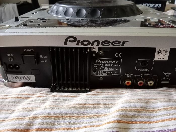 Pioneer CDJ-800 MK2