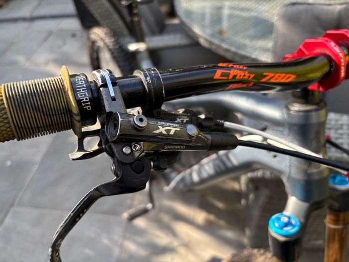 Canyon Strive Size Large