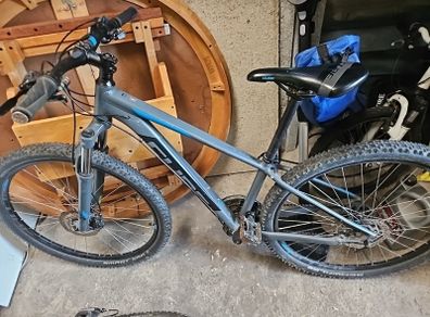 cube aim race mountain bike