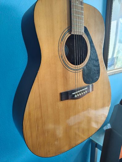 Yamaha F310 acoustic guitar