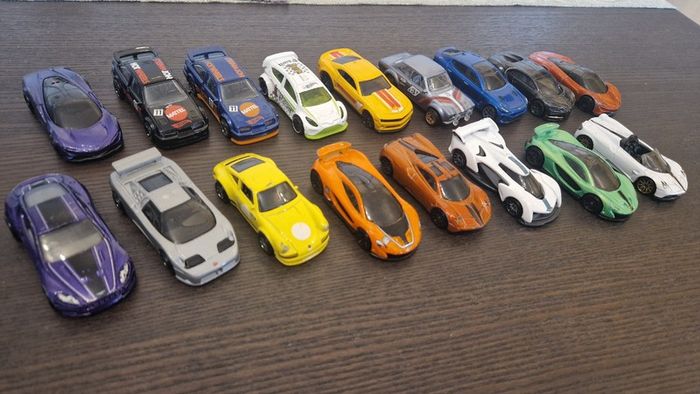 Hot Wheels Loose Bundle - Used Unboxed - Sports and Supercars