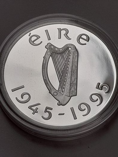 un silver coin