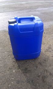 empty 20l oil drums